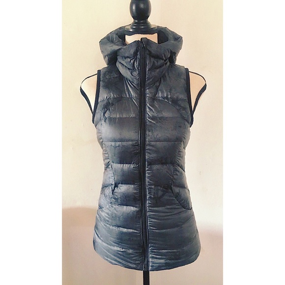 LULULEMON PACK IT DOWN Melanite Down Vest Sz2 NEW - Picture 2 of 8